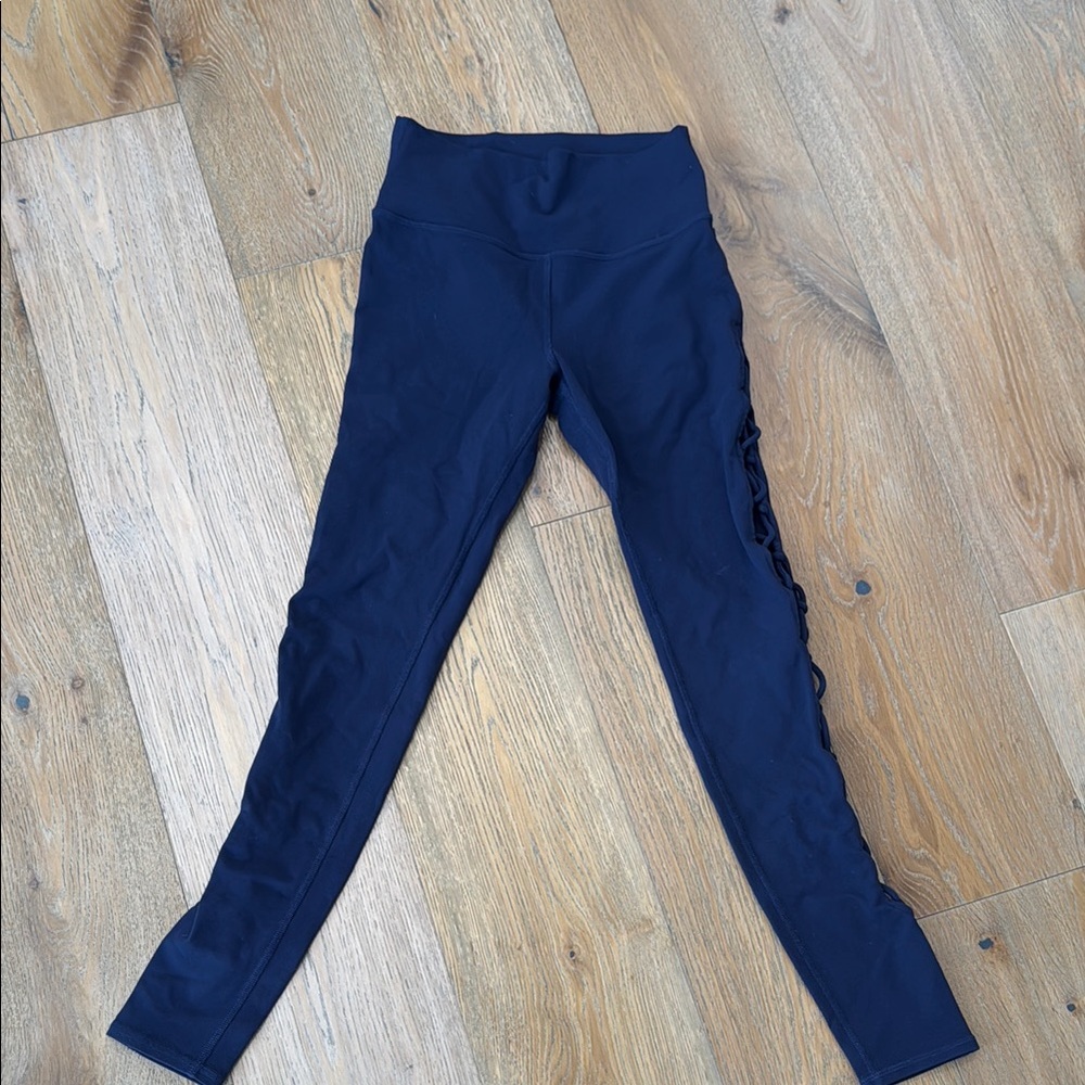 Navy Alo leggings